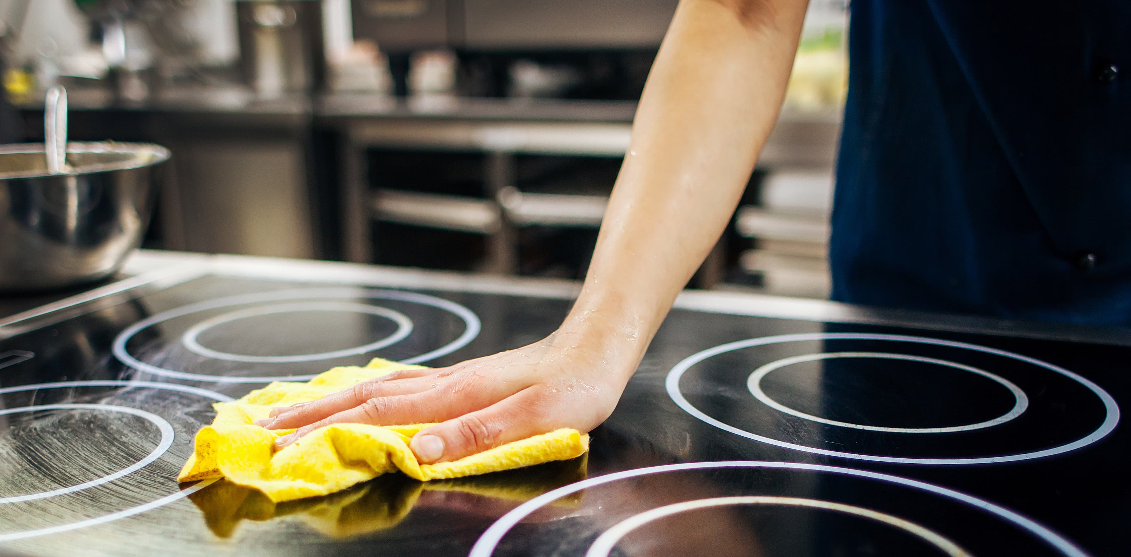 Discover 5 New Glass Cooktop Cleaning Tips for a Pristine Cooktop image